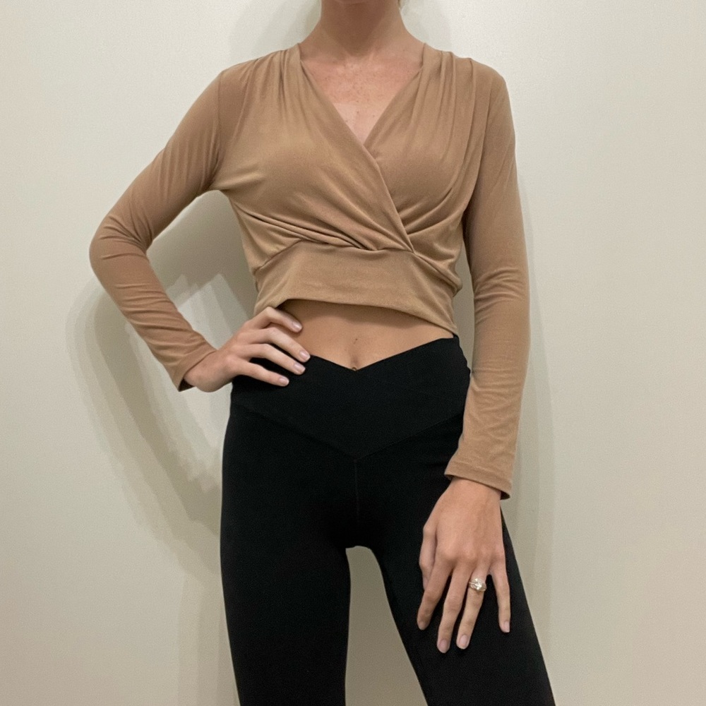 H&M Cropped Long Sleeve Top Size M